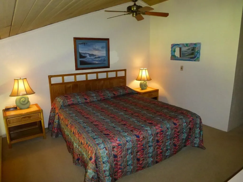 Mahina Surf Aparthotel Lahaina