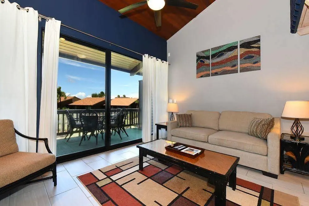 Mahina Surf Aparthotel Lahaina